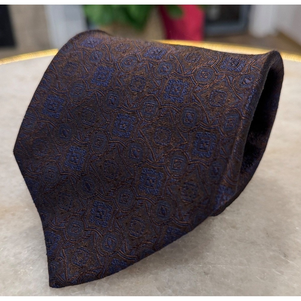 Etro Milano Mens Silk Tie Brown Navy Blue Geometric Medallion Made in Italy